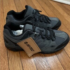 Hi-Tec Men’s hiking shoes